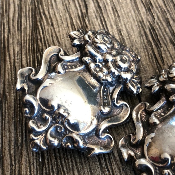 Sterling Silver Repousse Clip Earrings Baroque - Picture 11 of 15